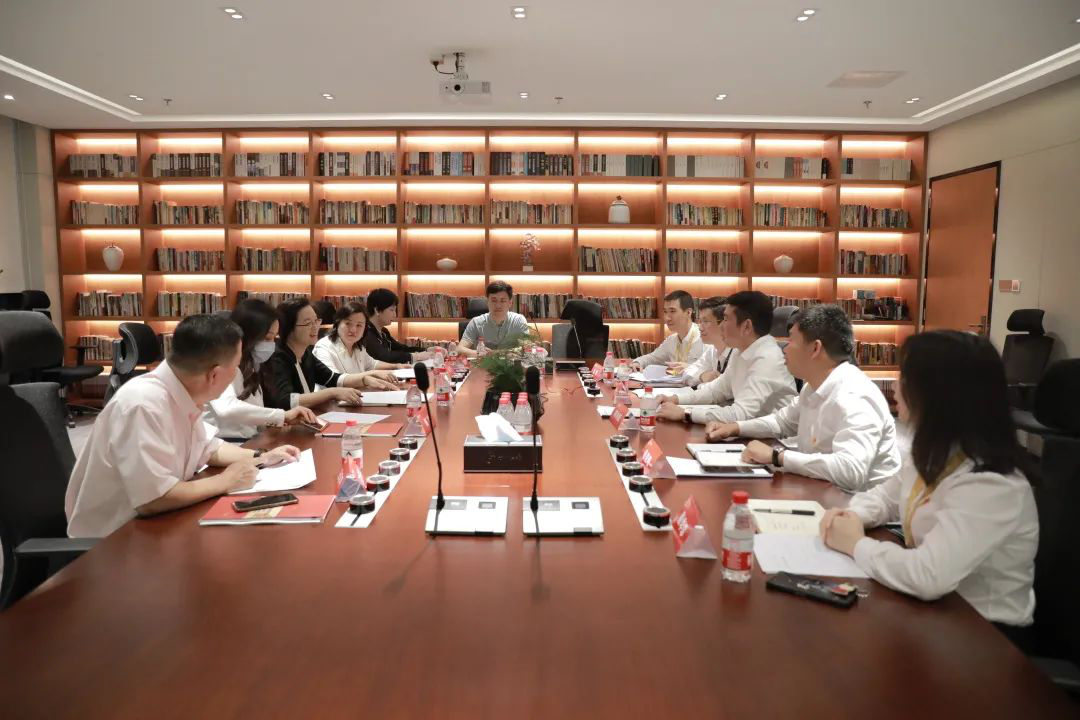 深圳市羅湖區區委組織部、筍崗街道黨工委等領導蒞臨華一世紀指導黨建工作(圖6) image.png